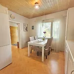 Peaceful House For Relaxing Feriehus
