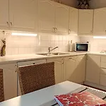 Peaceful House For Relaxing *