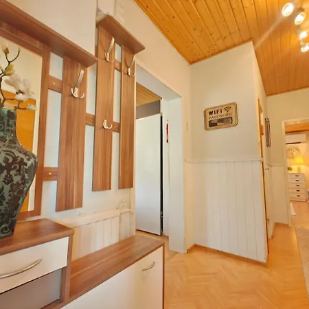 Сasa de vacaciones Peaceful House For Relaxing