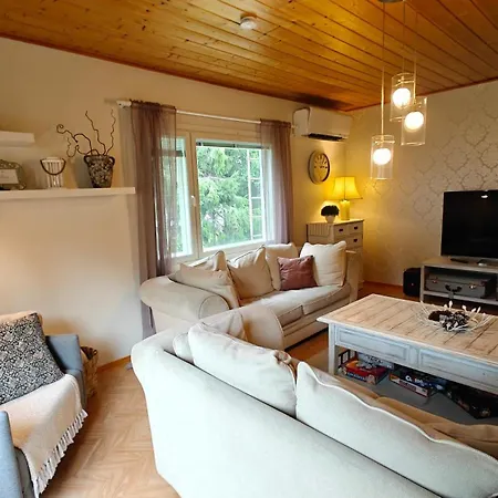 Peaceful House For Relaxing Сasa de vacaciones